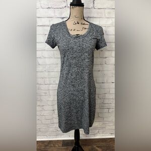 Merrell Selecteick Small Gray Black Dress‎ Scoop Neck Short Sleeve Stretch